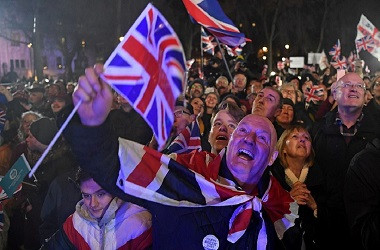 Pendukung Brexit Rayakan Keluarnya Inggris dari Uni Eropa