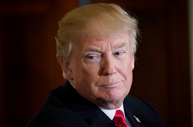 Donald Trump Diperkirakan Selamat dari Pemakzulan