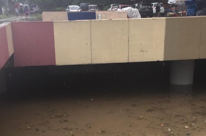 Underpass Kemayoran kembali Banjir. Foto: Twitter TMC Polda Metro.