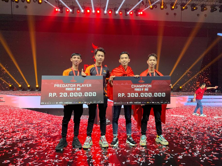 Team Flash perwakilan Vietnam untuk turnamen Free Fire. (webthethao.vn)