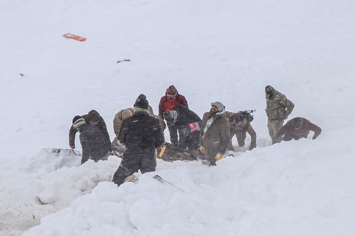 38 Tewas Tertimpa Salju Longsor di Turki