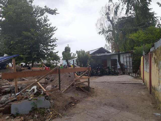 Siswa SD di Yogyakarta Belajar di Pos Ronda