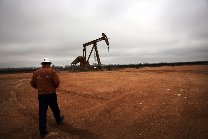 Harga Minyak Stabil Menunggu Keputusan OPEC