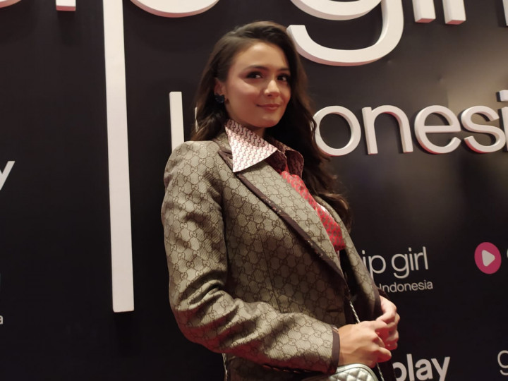 Trik Amanda Rawles Tampil Genit di Gossip Girl Indonesia