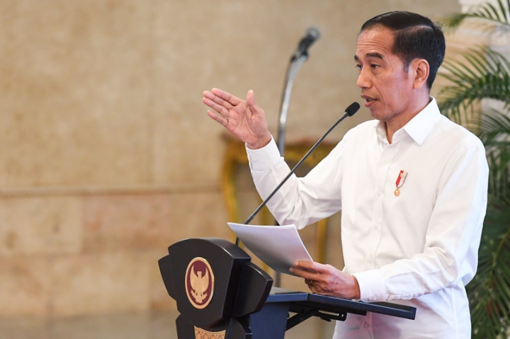 Jokowi Instruksikan Regulasi Perlindungan Bisnis Pers Digarap