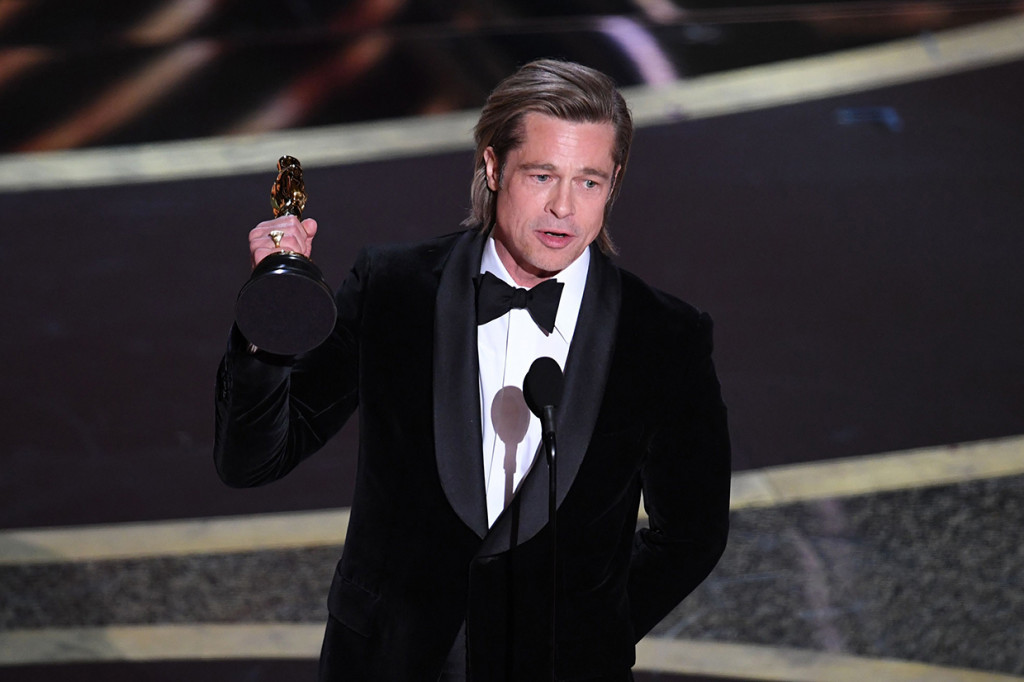 Brad Pitt Raih Best Supporting Actor di Oscar 2020