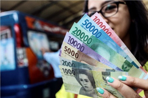 Rupiah dan IHSG Masih Merah