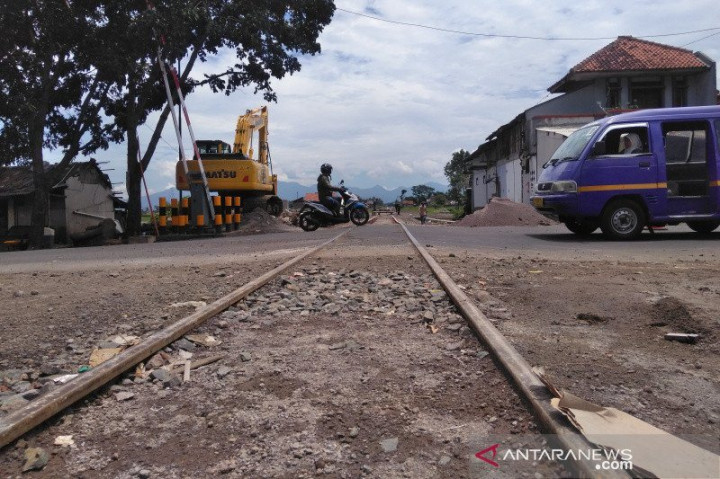 Reaktivasi Jalur Kereta Api di Garut Hampir Rampung