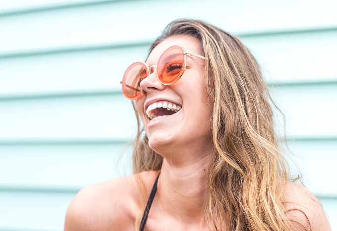 Apakah kamu tipe tertutup atau terbuka dalam berwhatsapp? Bisa terlihat loh cara kamu berwhatsapp berdasarkan shio. (Foto: Pexels.com)