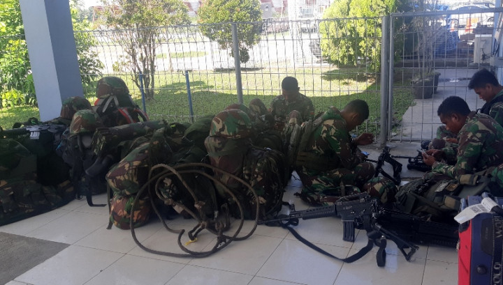 Senjata Milik Awak Helikopter MI-17 Diduga Masih Tercecer