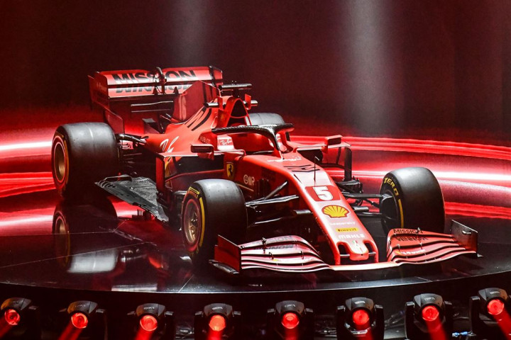 Ferrari Perkenalkan Mobil Anyar