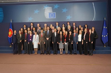 RI Ajak UE Tangani Korona Melalui Kerja Sama Holistik