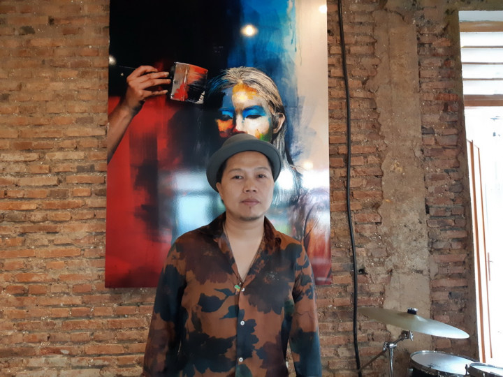 Sandhy Sondoro Gandeng Lala Karmela di Lagu The Sun in My Heart