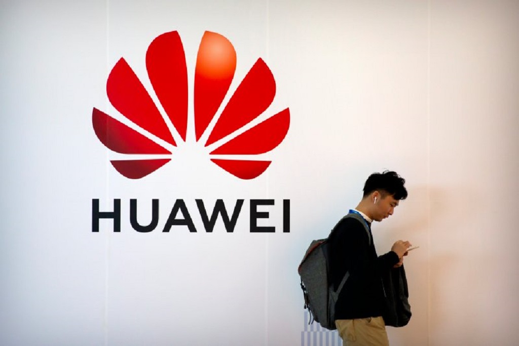 Huawei membantah tuduhan Amerika Serikat soal pintu belakang di perangkatnya. (Mark Schiefelbein—AP)
