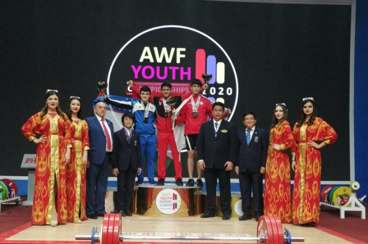 Lifter Muda Indonesia Kembali Pecahkan Rekor