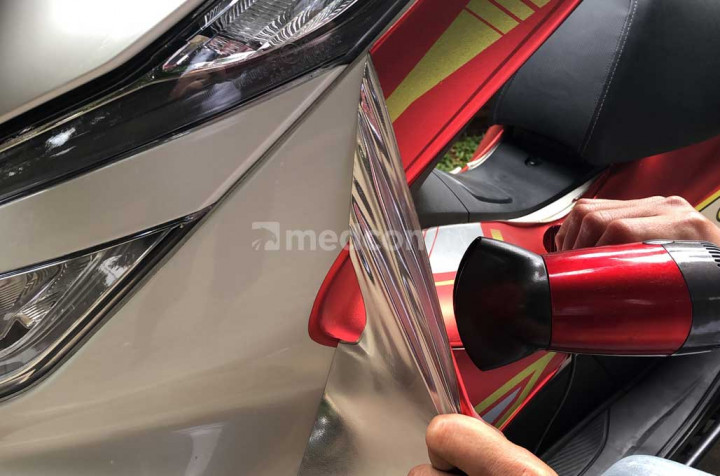 Cabut Stiker Motor, Siapkan Hair Dryer dan Minyak Kayu Putih
