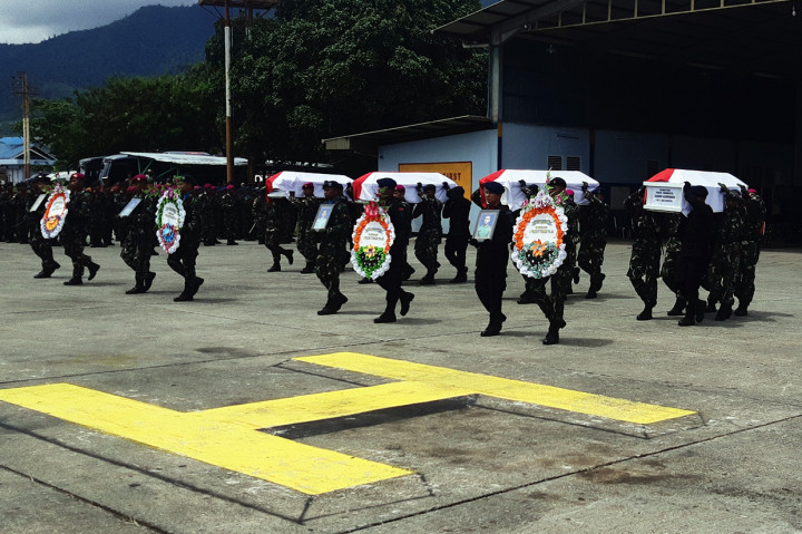 Panglima TNI-Kapolri Hadiri Pelepasan Jenazah Korban Heli Mi-17