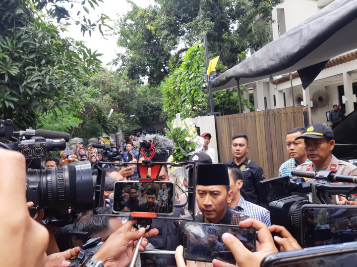 Ibas Yudhoyono Kehilangan Ashraf Sinclair