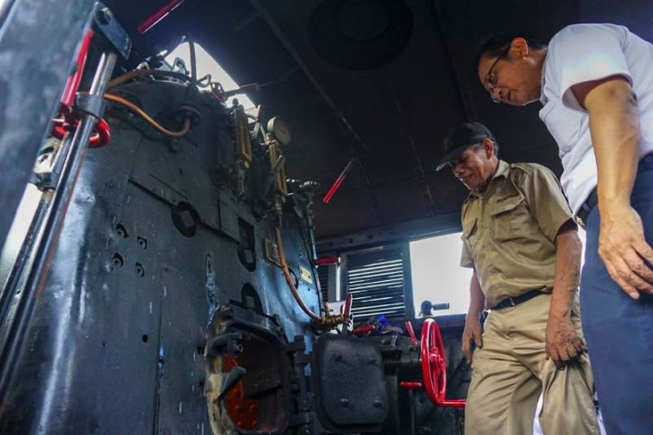 Lokomotif Usang di Stasiun Purwosari akan Direstorasi