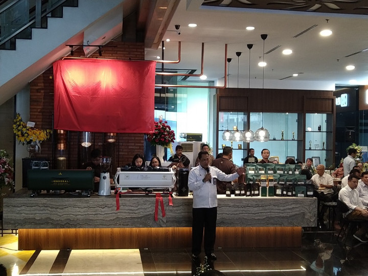 Budi Waseso Resmikan Kedai Jenderal Kopi Nusantara