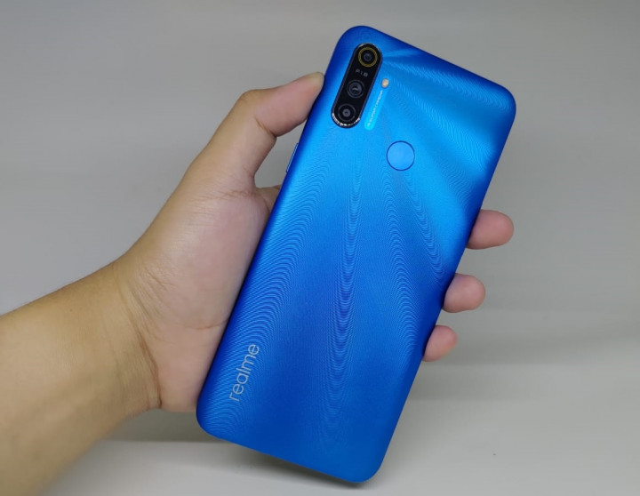 realme C3, Baterai 5.000 mAh dan 3 Kamera Belakang Harga Murah
