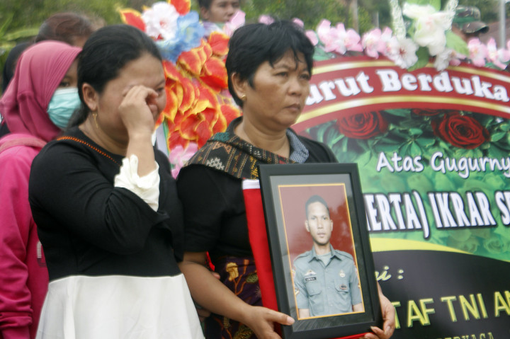 Sertu Anumerta Ikrar, Korban Heli MI-17 Dimakamkan