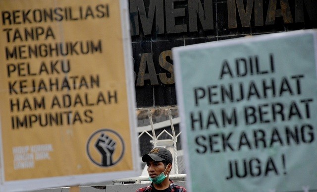 Meredam Silang Pendapat di Kasus Paniai