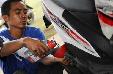 Ini Penyebab Volume Oli Motor Berkurang