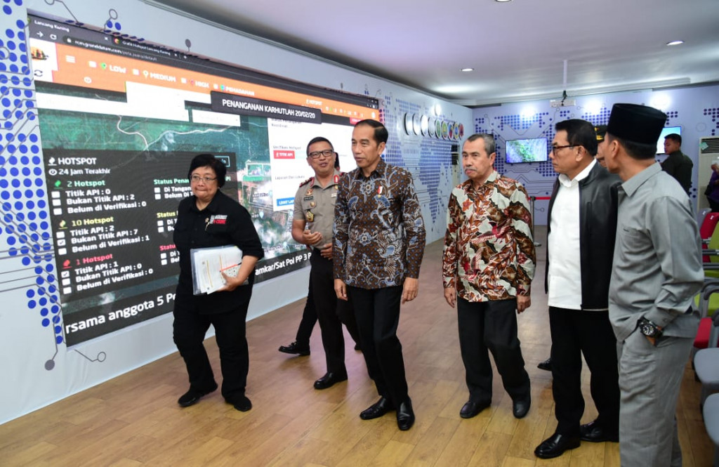 Jokowi Minta Pemda Riau Sigap Padamkan Titik Api - Medcom.id