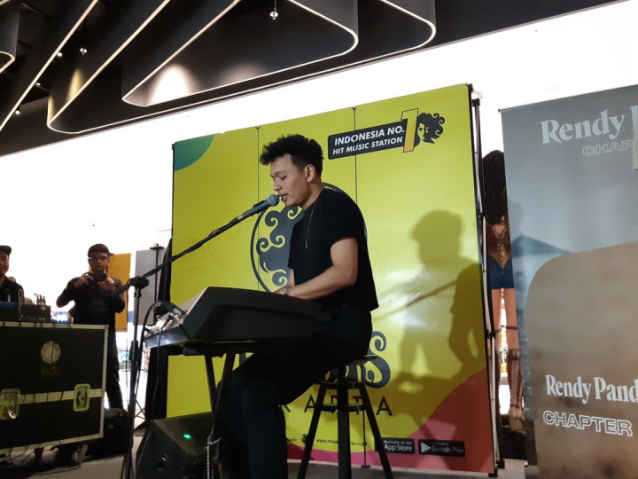 Alasan Rendy Pandugo Bikin Lagu Cinta Melulu