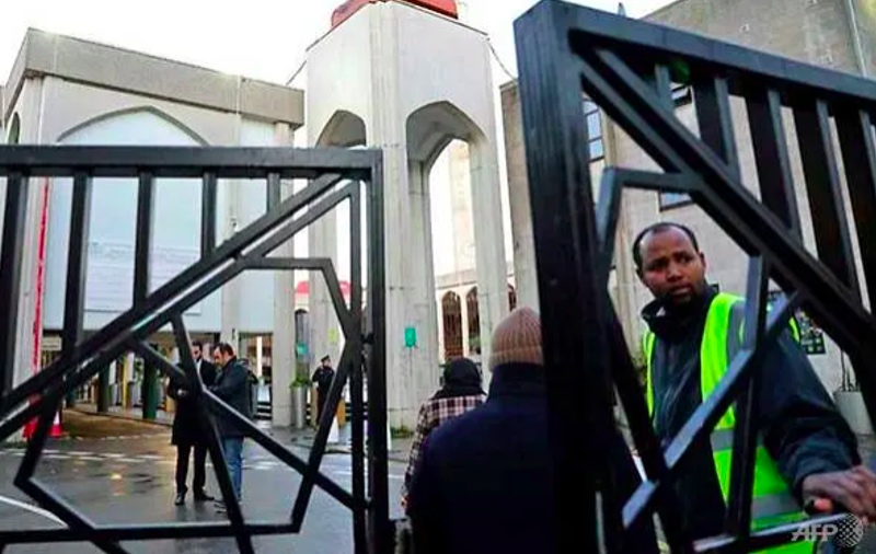 Masjid di London, Inggris yang menjadi lokasi penikaman dialami seorang muazin. Foto: AFP