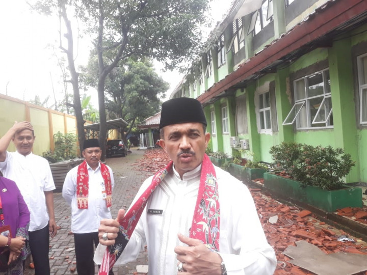 Walkot Anggap Atap Ambruk SMKN 24 Kesalahan Teknis