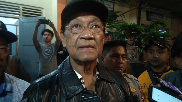 Sultan Larang Kegiatan Sekolah di Sungai