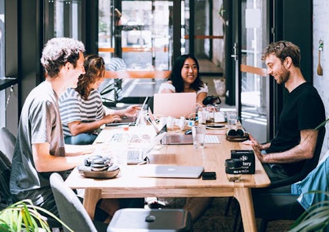 Tips Menjaga Kesehatan Mental di Usia 25-35 Tahun