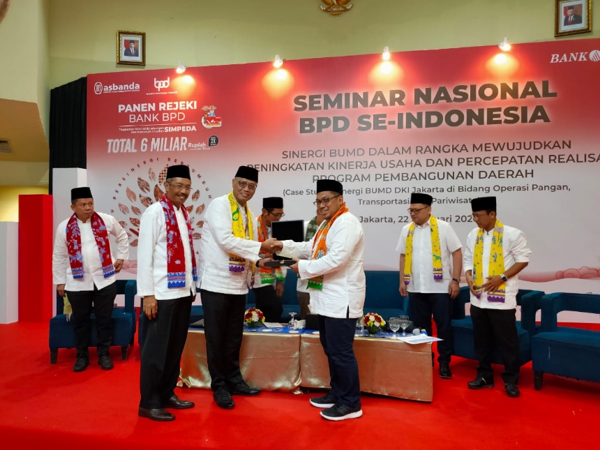 Seminar Bank Pembangunan Daerah (BPD) Seluruh Indonesia dengan tema sinergi BUMD, Sabtu, 22 Februari 2020.