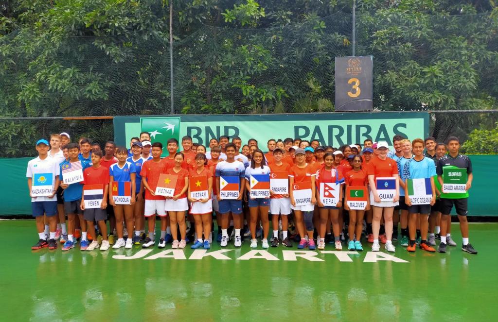 Petenis junior dari 12 negara yang mengikuti Pra-Kualifikasi Zona Asia/Oseania Piala Davis dan Fed Junior 2020 di Jakarta. Indonesia sudah lolos ke Kualifikasi Asia/Oseania di Kuching, Malaysia, awal April 2020. (Foto: Ist)