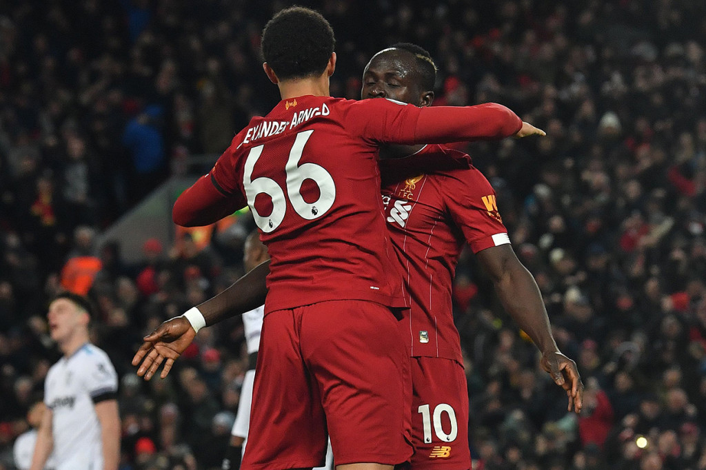 Liverpool Tundukkan West Ham 3-2