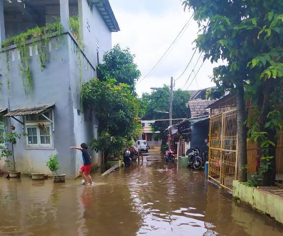 Saat Anda bersama Bayi dalam Kondisi Banjir