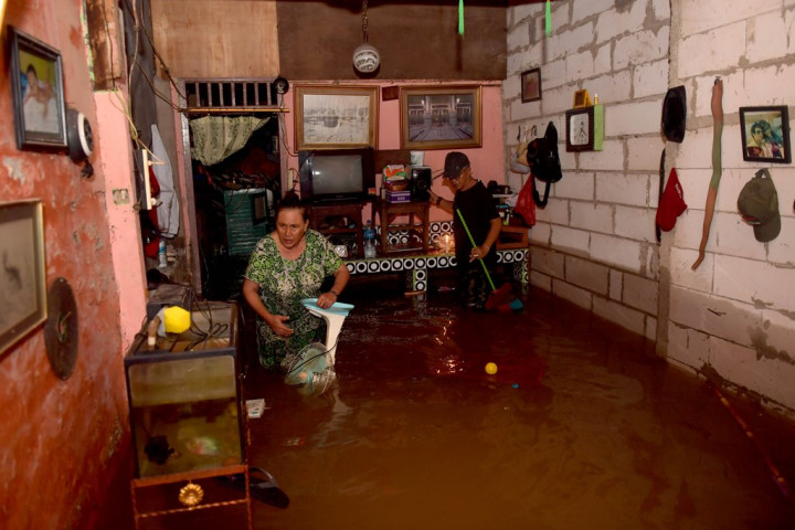 Tips PLN agar Terhindar dari Sengatan Listrik saat Rumah Banjir