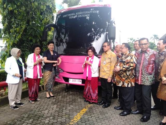 YKPI Luncurkan Mobil Kemoterapi