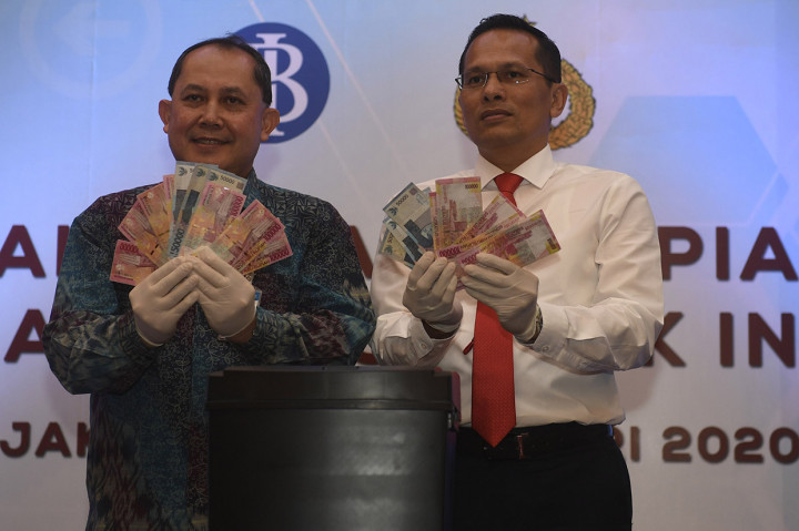 Polri dan BI Musnahkan 50.087 Lembar Uang Palsu
