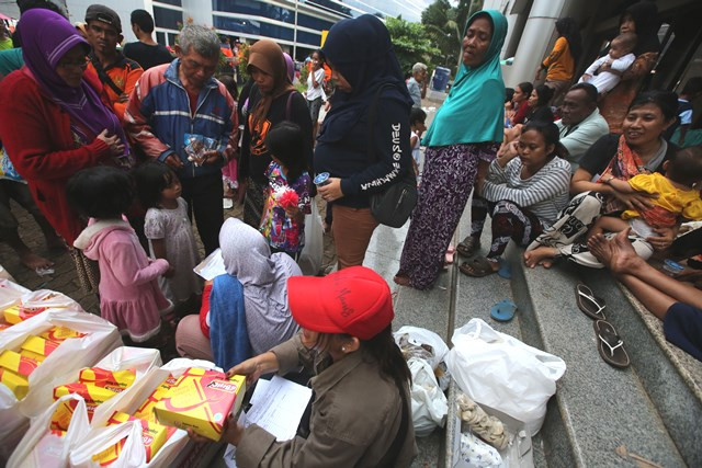 Tips Wanita Hamil Trimester Akhir di Penampungan Banjir