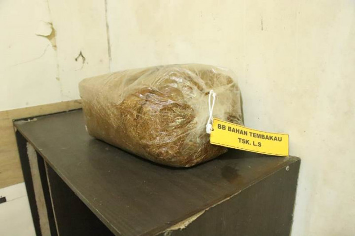 Indekos di Kota Bandung Jadi Pabrik Tembakau Gorila