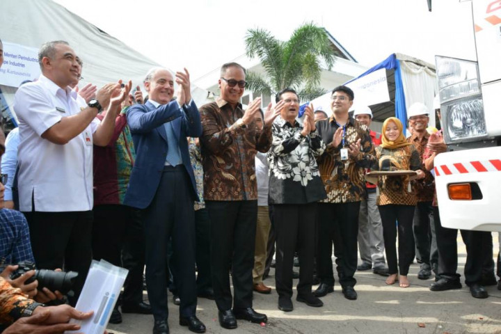 Menperin Lepas Ekspor Pipa Komposisi Serat Kaca ke AS