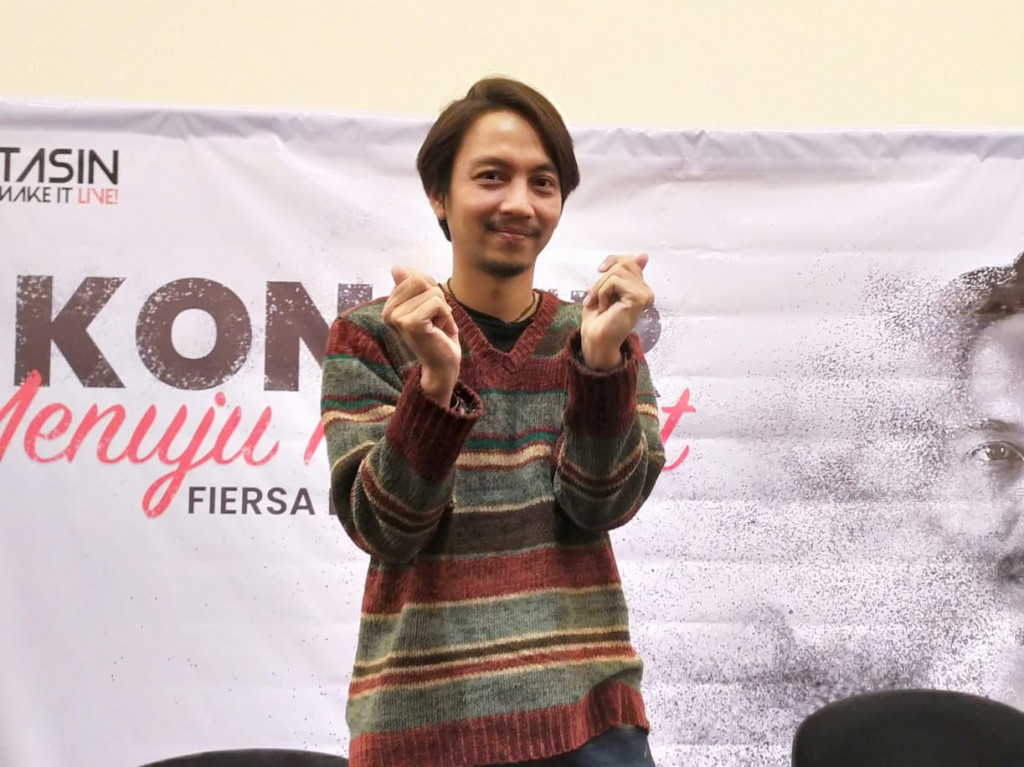 Fiersa Besari Kaget Raih Piala Male Singer of the Year 
