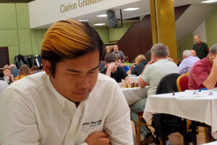 Novendra Kian Kokoh di Puncak Klasemen Liberec Open