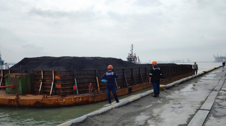 Pelindo III Operasikan Terminal Semen Indonesia