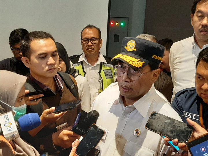 Insentif Penerbangan, Harga Avtur Turun 10%