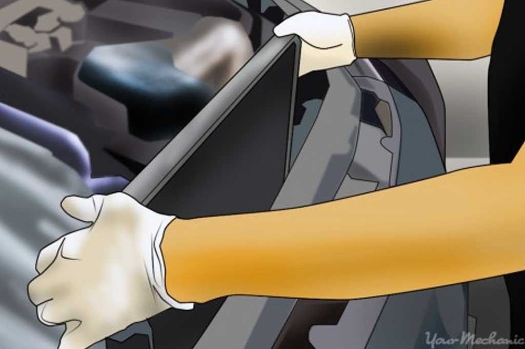 Menguras cairan radiator secara rutin sesuai dengan anjuran di buku servis kendaraan atau minimal pada setiap 40 ribu kilometer. Your Mechanic