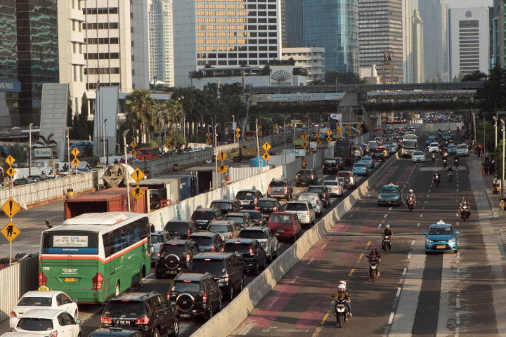 Investor Tiongkok dan Jepang Bersaing Ketat Masuk Indonesia